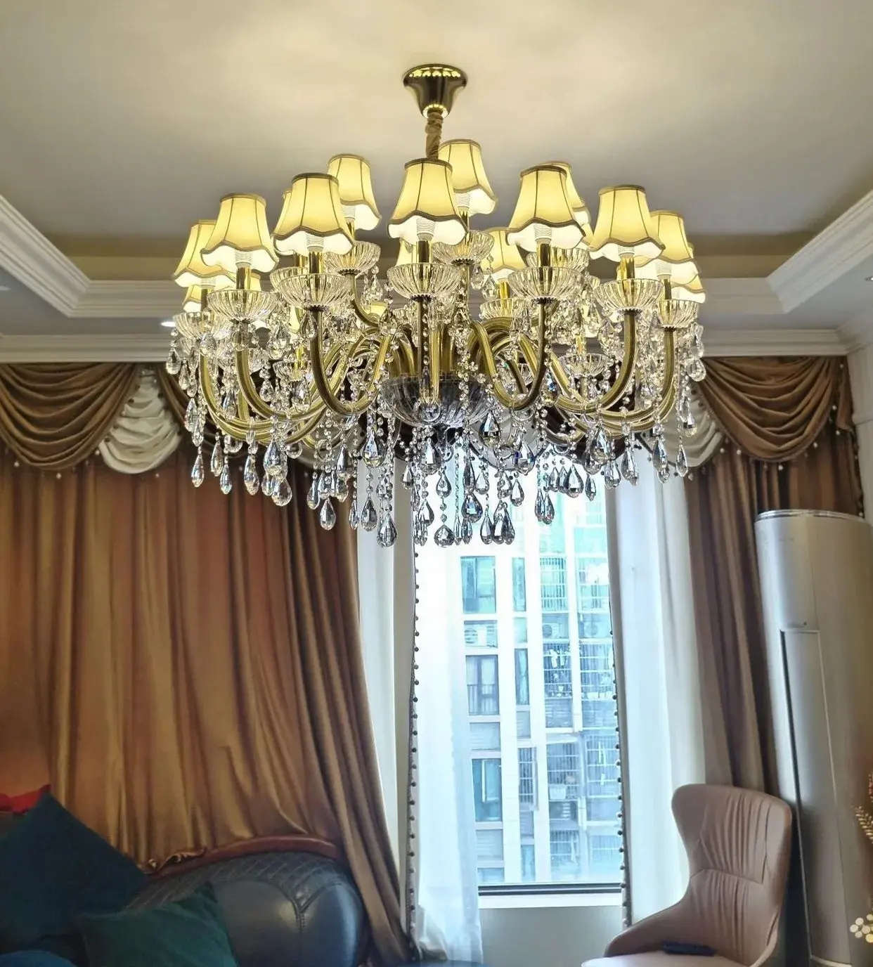 Banquet Hall Hallway Hotel Chandeliers - Image 12