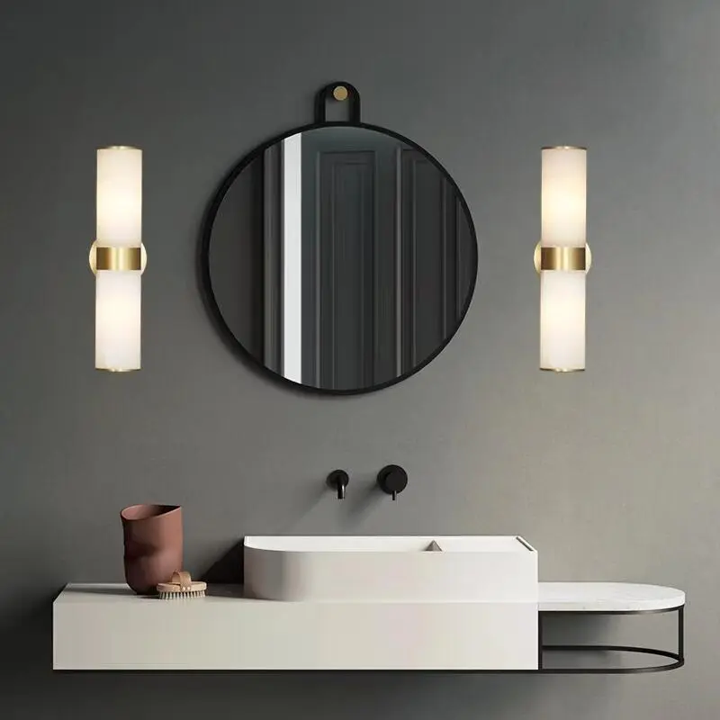 Modern Sutton Linear Sconce - Image 4